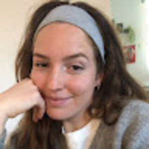 Meet your Posher, Lara